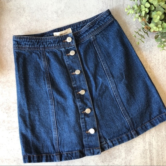 Sans Souci button front jean skirt. Small - Picture 1 of 6